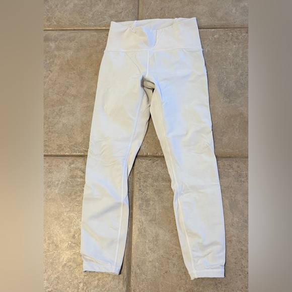 Lululemon Train Times Pant Legging 25” White Size 6 | Retired 2018 Rare Edition - Picture 5 of 8